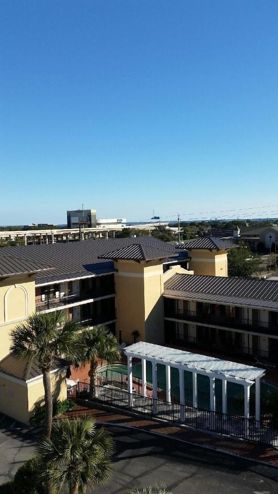 Days Inn By Wyndham Pensacola - Historic Downtown Dış mekan fotoğraf