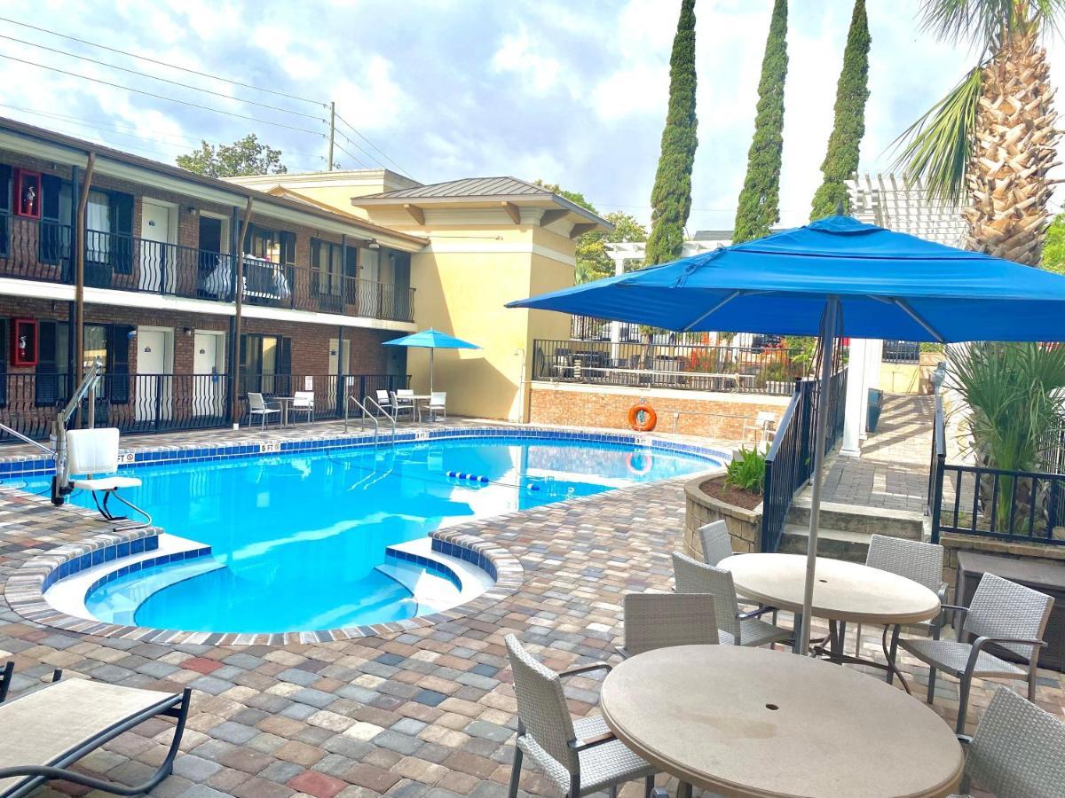Days Inn By Wyndham Pensacola - Historic Downtown Dış mekan fotoğraf