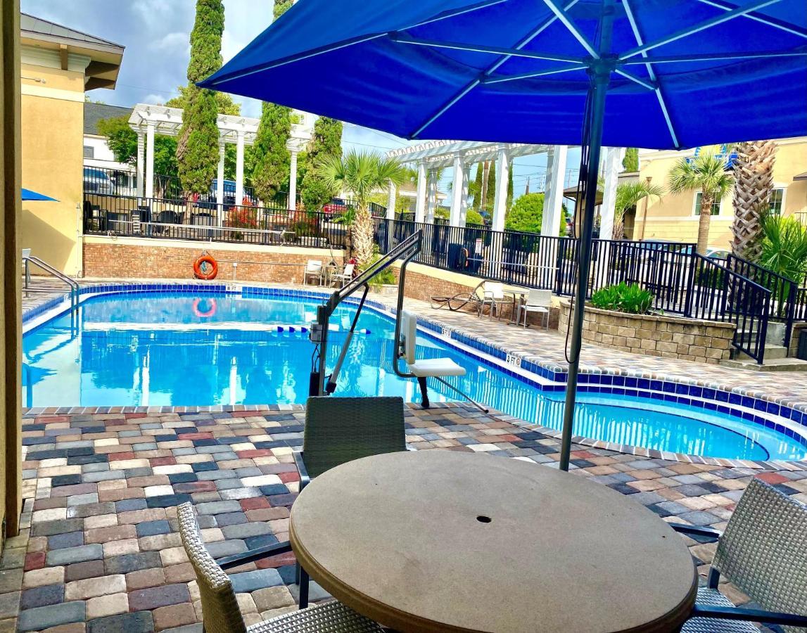Days Inn By Wyndham Pensacola - Historic Downtown Dış mekan fotoğraf