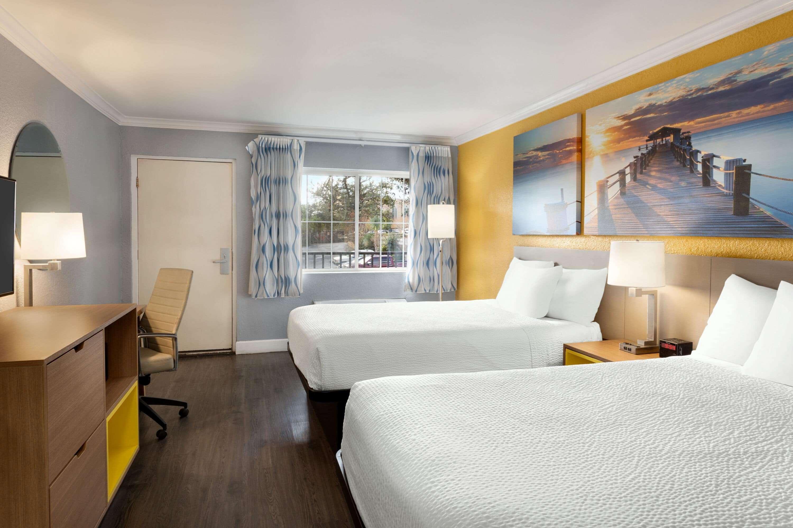 Days Inn By Wyndham Pensacola - Historic Downtown Dış mekan fotoğraf
