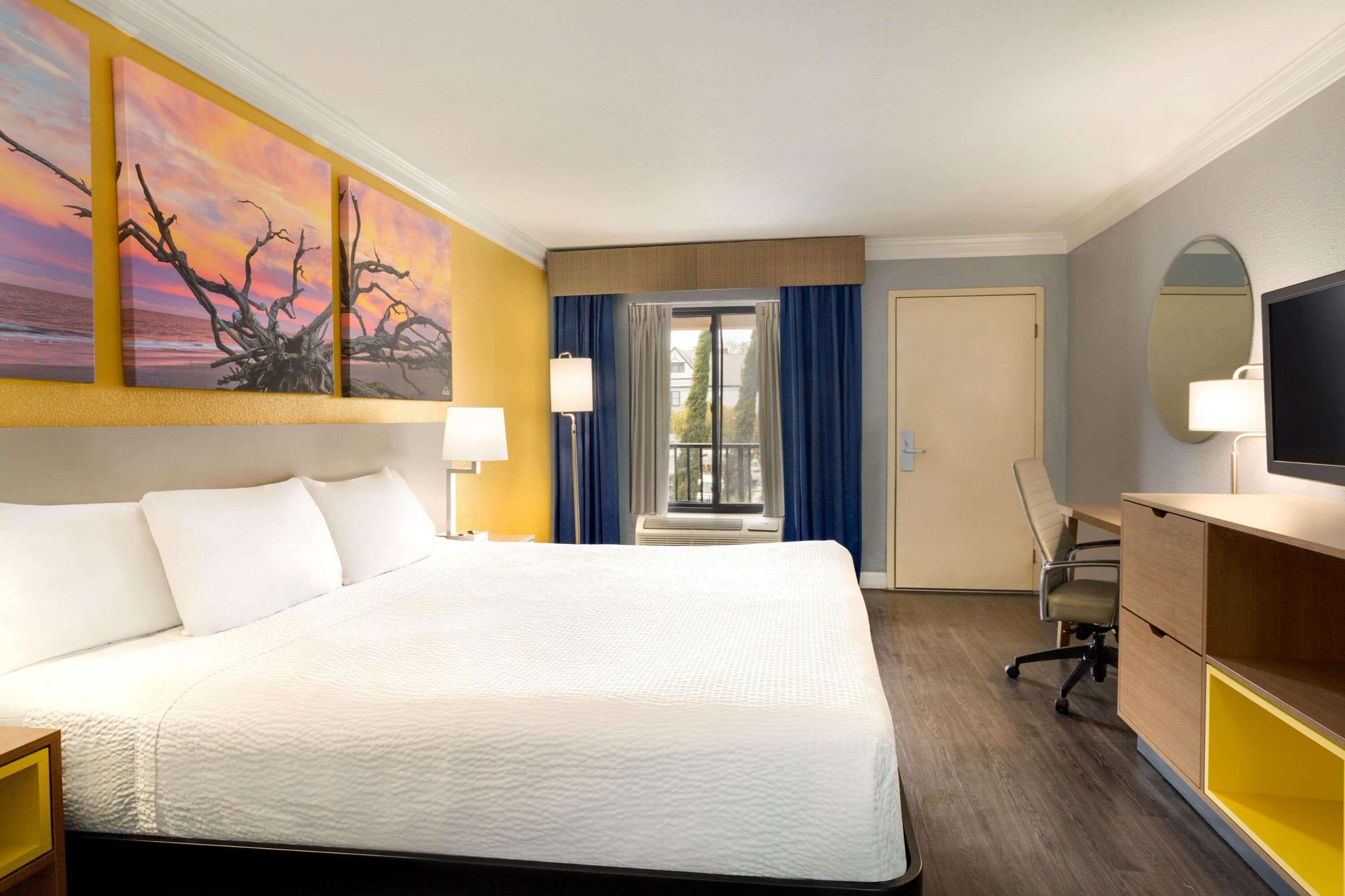 Days Inn By Wyndham Pensacola - Historic Downtown Dış mekan fotoğraf