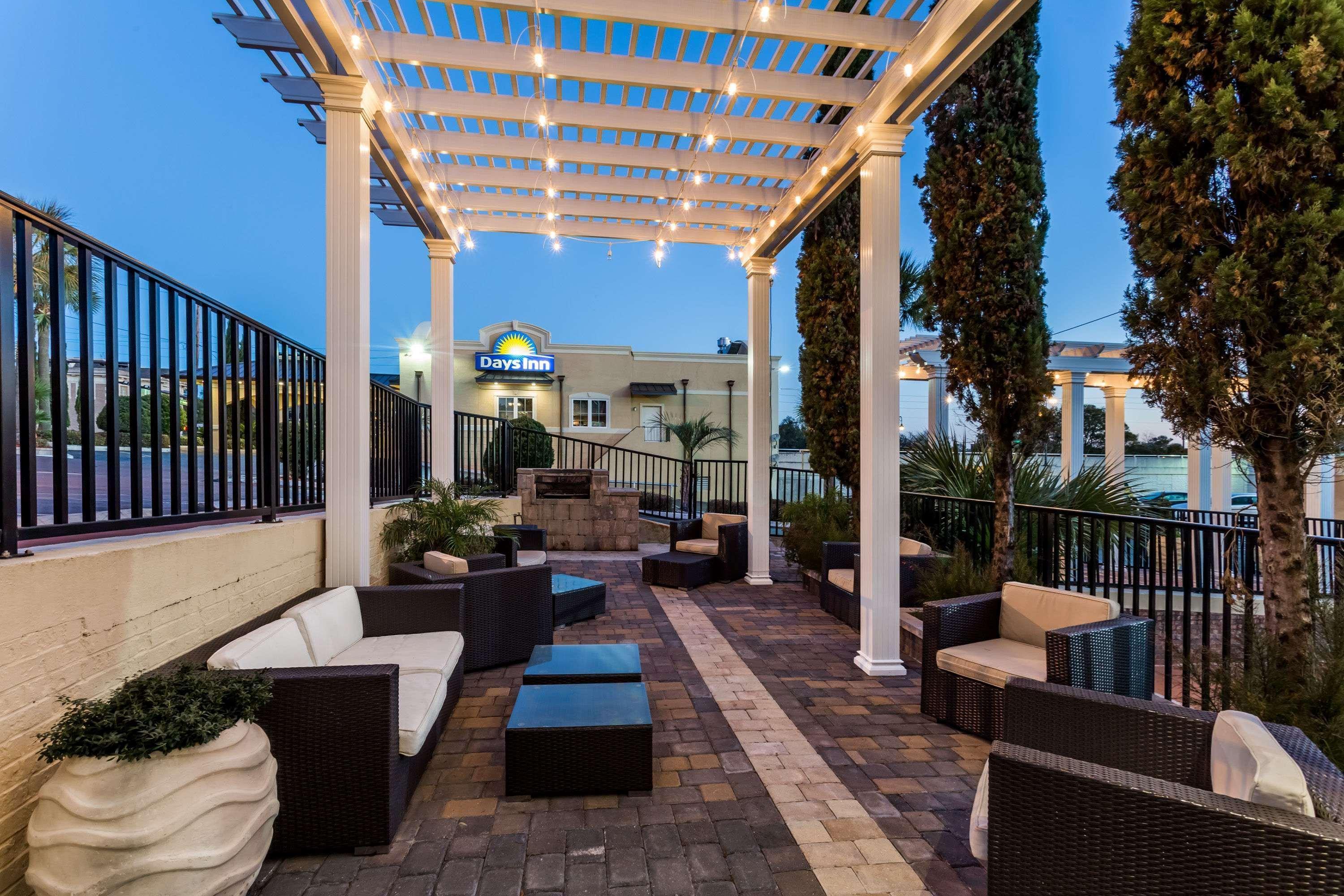 Days Inn By Wyndham Pensacola - Historic Downtown Dış mekan fotoğraf